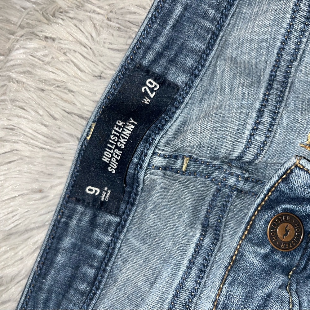 Jeans - Picture 2 of 3
